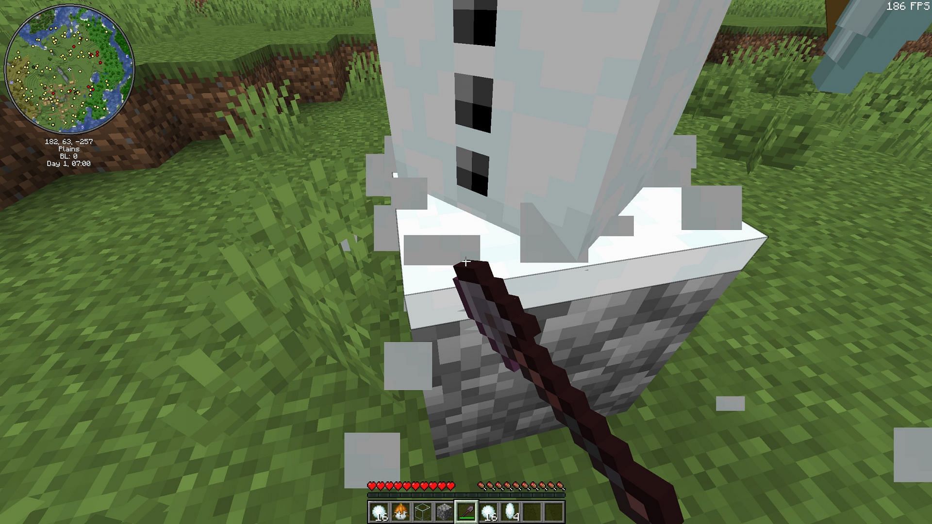 Shovel snow from underneath the snow golem to farm snowballs (Image via Sportskeeda Gaming || Mojang Studios)